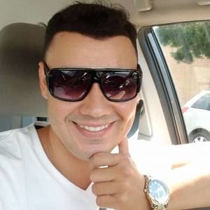 Meet your Posher, Rafael